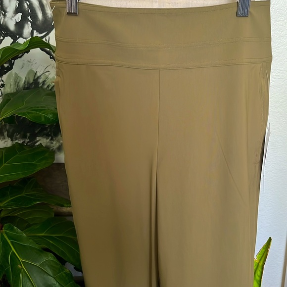 Athleta Cosmic Wide Leg Pants Size 6 - Picture 3 of 6